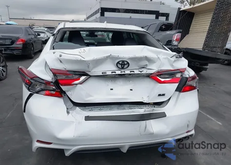 2024 Toyota Camry Se z USA, uszkodzony, nr VIN 4T1G11AK3RU849560